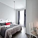 Tinkerbell Guesthouse Rome