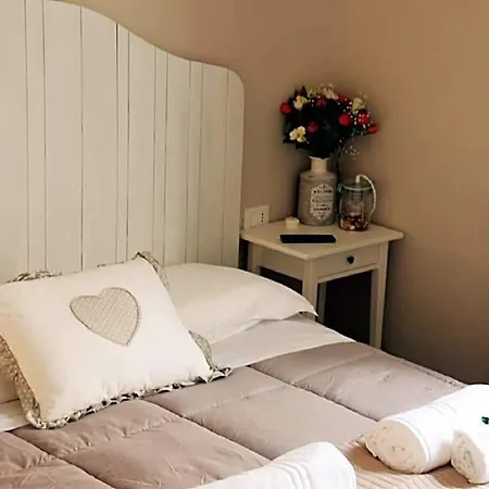 Bed & Breakfast Tinkerbell 4*