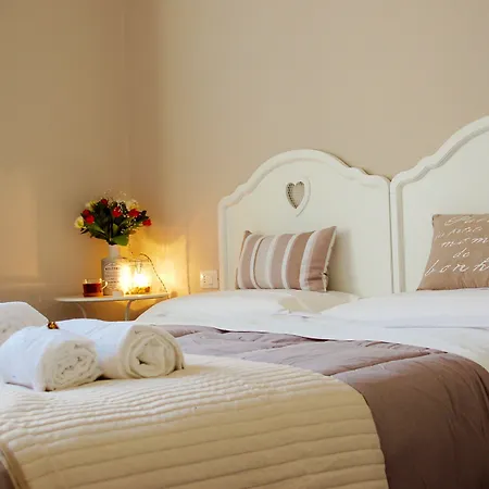 Tinkerbell Guesthouse Frühstückspension