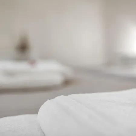 Tinkerbell Guesthouse 4*