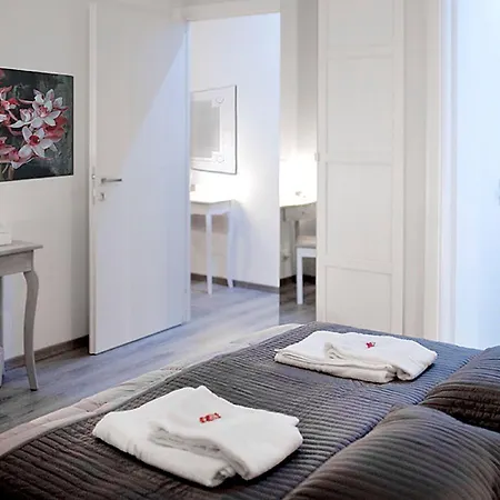 Tinkerbell Guesthouse 4* Rom