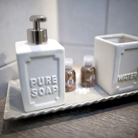 Tinkerbell Guesthouse Frühstückspension 4*