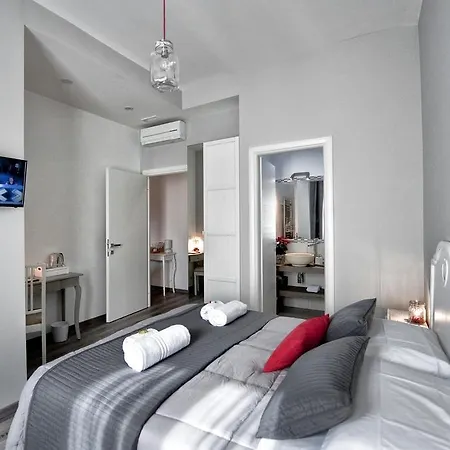 Tinkerbell Guesthouse 4* Rom